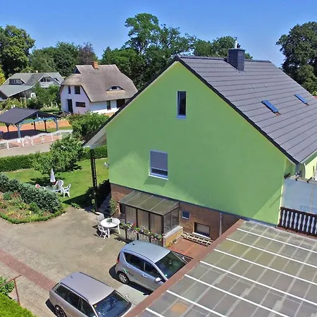 Apartamento Ferienwohnung 10661